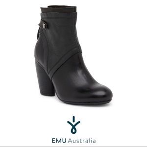 EMU Australia Nepean Black Leather Ankle Boots 9.5